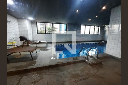 Studio à venda com 28m², 1 quarto e 1 vaga Studio à venda com 28m², 1 quarto e 1 vagaÁrea comum - Piscina