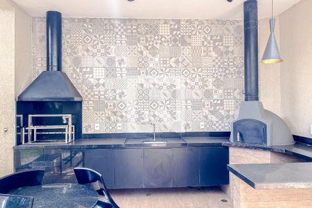 Apartamento à venda com 100m², 2 quartos e 2 vagasÁrea comum - Churrasqueira