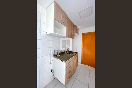 Apartamento à venda com 100m², 2 quartos e 2 vagasCozinha