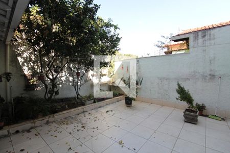 Casa para alugar com 220m², 5 quartos e 2 vagasArea de Serviço