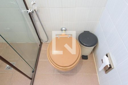 Casa para alugar com 220m², 5 quartos e 2 vagasBanheiro Social 1