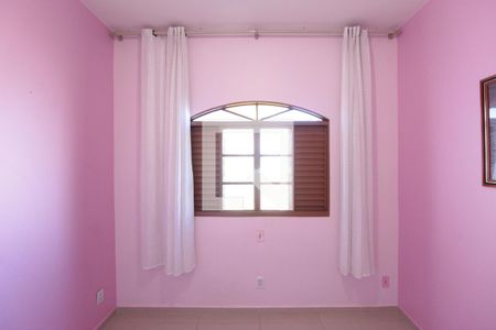Casa para alugar com 220m², 5 quartos e 2 vagasQuarto 1