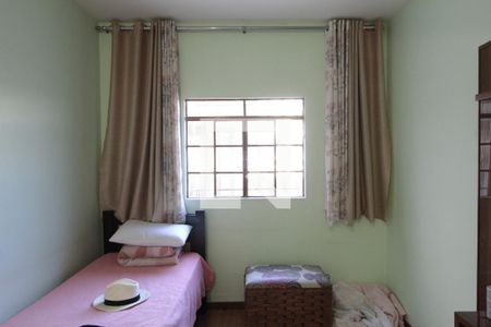 Casa para alugar com 220m², 5 quartos e 2 vagasQuarto 3
