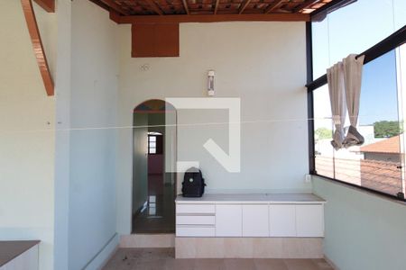Casa para alugar com 220m², 5 quartos e 2 vagasVaranda