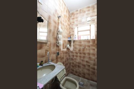 Casa para alugar com 220m², 5 quartos e 2 vagasBanheiro Social 2