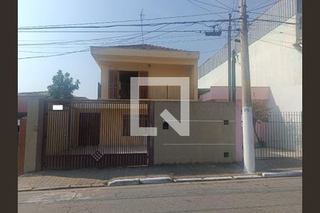 Casa à venda com 232m², 4 quartos e 3 vagasBanheiro