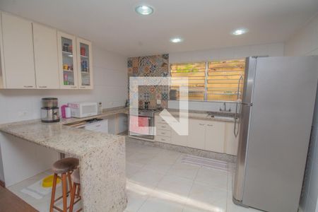 Casa à venda com 232m², 4 quartos e 3 vagasCozinha