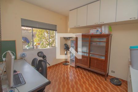 Casa à venda com 232m², 4 quartos e 3 vagasQuarto