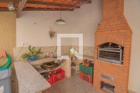 Casa à venda com 232m², 4 quartos e 3 vagasVaranda