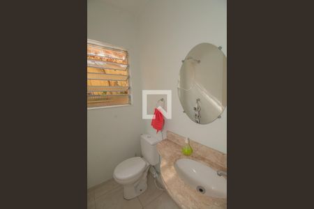 Casa à venda com 232m², 4 quartos e 3 vagasBanheiro