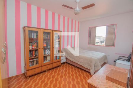 Casa à venda com 232m², 4 quartos e 3 vagasQuarto