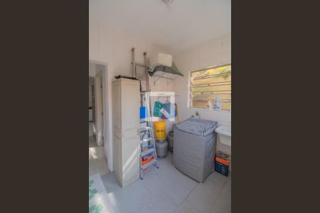 Casa à venda com 232m², 4 quartos e 3 vagasDespensa