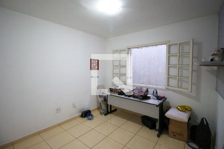 Casa de condomínio à venda com 109m², 2 quartos e 3 vagasQuarto 2