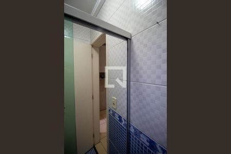 Casa de condomínio à venda com 109m², 2 quartos e 3 vagasBanheiro 2