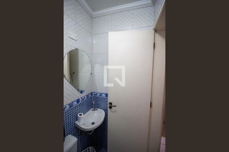 Casa de condomínio à venda com 109m², 2 quartos e 3 vagasBanheiro 2