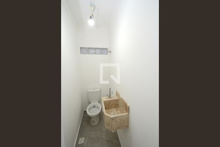 Casa à venda com 110m², 3 quartos e 2 vagasLavabo