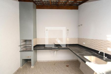 Casa à venda com 110m², 3 quartos e 2 vagasQuintal