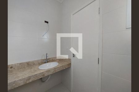 Casa à venda com 110m², 3 quartos e 2 vagasBanheiro 1