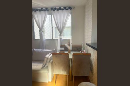 Sala de apartamento à venda com 2 quartos, 46m² em Califórnia, Contagem