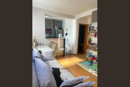 Sala de apartamento à venda com 2 quartos, 46m² em Califórnia, Contagem
