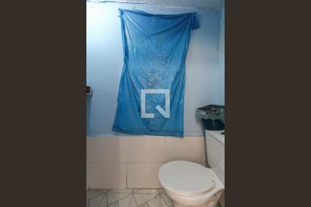 Casa à venda com 90m², 2 quartos e 1 vaga Casa à venda com 90m², 2 quartos e 1 vagaBanheiro de serviço