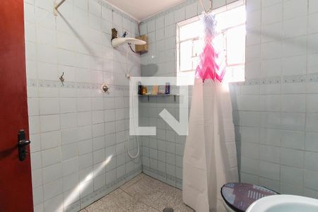 Casa à venda com 90m², 2 quartos e 1 vaga Casa à venda com 90m², 2 quartos e 1 vagaBanheiro