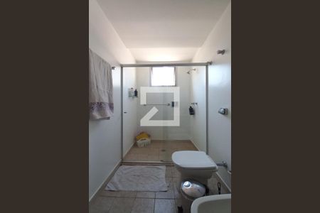 Apartamento à venda com 251m², 3 quartos e 1 vagaBanheiro da Suíte 2