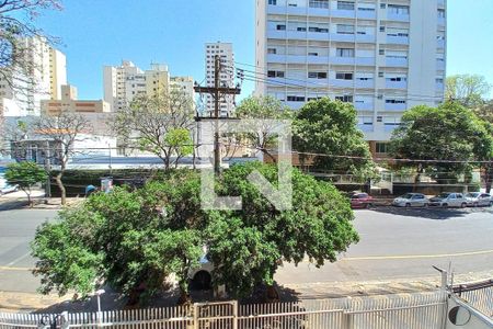 Vista da Sala  de apartamento à venda com 3 quartos, 251m² em Cambuí, Campinas