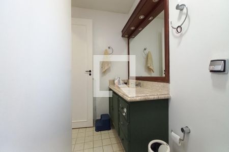 Apartamento à venda com 251m², 3 quartos e 1 vagaBanheiro da Suíte 1