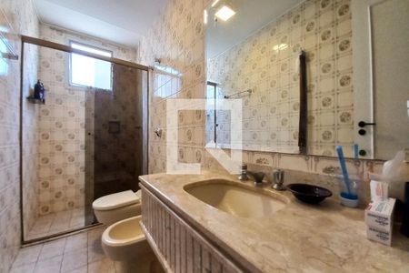 Apartamento à venda com 251m², 3 quartos e 1 vagaBanheiro da Suíte 3