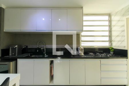 Apartamento à venda com 110m², 2 quartos e 1 vagaCozinha 
