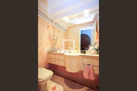 Apartamento à venda com 360m², 3 quartos e 4 vagas Apartamento à venda com 360m², 3 quartos e 4 vagasLavabo 3