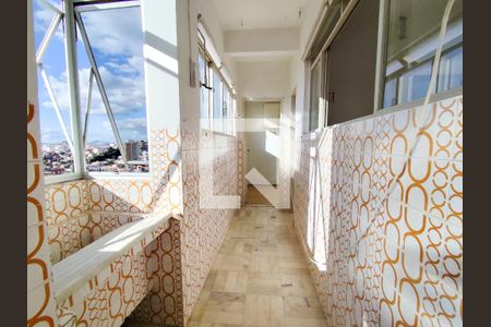 Apartamento para alugar com 82m², 2 quartos e 1 vagaÁrea de Serviço