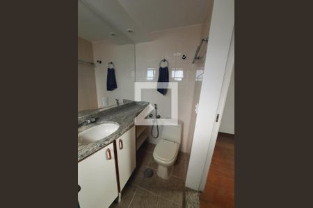 Apartamento à venda com 75m², 2 quartos e 1 vagaBanheiro da Suíte 1