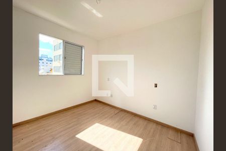 Quarto 1 de apartamento à venda com 2 quartos, 120m² em Europa, Contagem