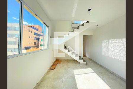 Sala de apartamento à venda com 2 quartos, 120m² em Europa, Contagem