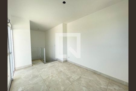 Sala Intima de apartamento à venda com 2 quartos, 120m² em Europa, Contagem