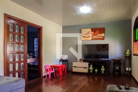 Sala  de casa à venda com 3 quartos, 231m² em Alípio de Melo, Belo Horizonte