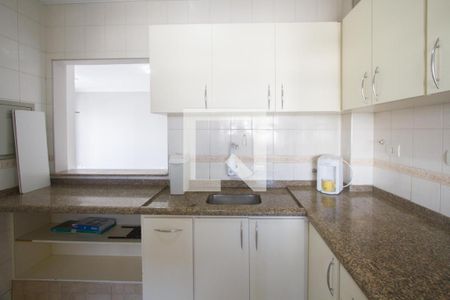 Apartamento para alugar com 69m², 3 quartos e 1 vagaCozinha