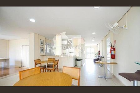 Apartamento à venda com 3 quartos, 66m² em Guaiauna, São Paulo