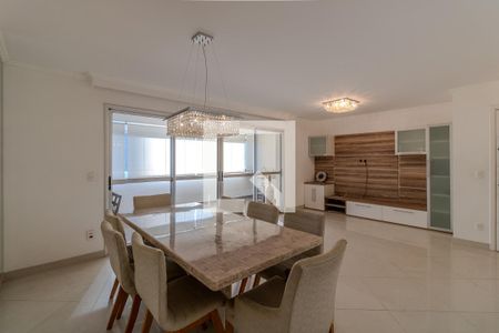 Sala de apartamento para alugar com 4 quartos, 172m² em Jardim Londrina, São Paulo