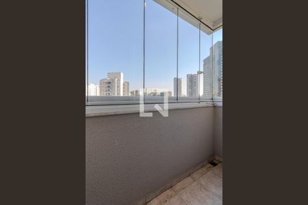 Varanda de apartamento para alugar com 4 quartos, 172m² em Jardim Londrina, São Paulo
