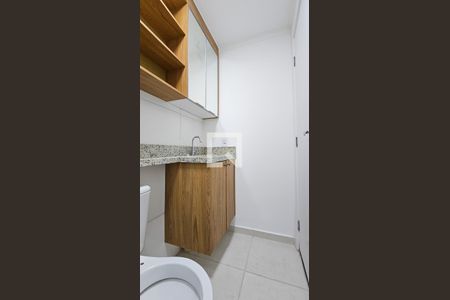 Apartamento para alugar com 35m², 2 quartos e sem vaga Apartamento para alugar com 35m², 2 quartos e sem vagaBanheiro