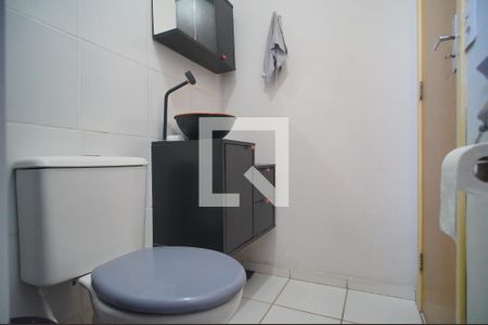 Banheiro de apartamento à venda com 2 quartos, 72m² em Duque de Caxias, São Leopoldo