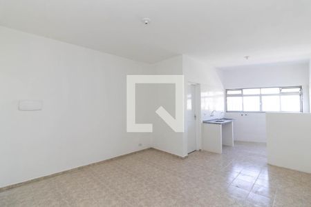 Sala/Quarto de kitnet/studio para alugar com 1 quarto, 29m² em Penha de França, São Paulo