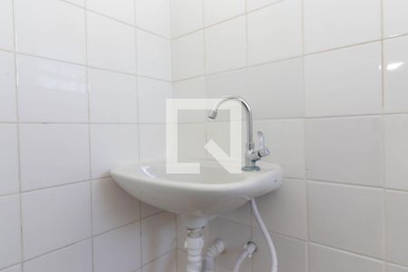 Banheiro de kitnet/studio para alugar com 1 quarto, 29m² em Penha de França, São Paulo
