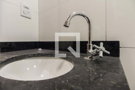Apartamento à venda com 30m², 2 quartos e sem vaga Apartamento à venda com 30m², 2 quartos e sem vagaBanheiro