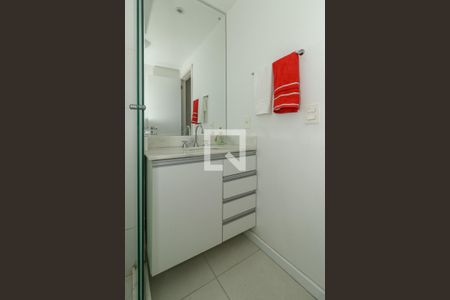 Apartamento à venda com 70m², 2 quartos e 1 vaga Apartamento à venda com 70m², 2 quartos e 1 vagaBanheiro