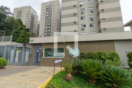 Apartamento à venda com 70m², 2 quartos e 1 vaga Apartamento à venda com 70m², 2 quartos e 1 vagaFachada e portaria