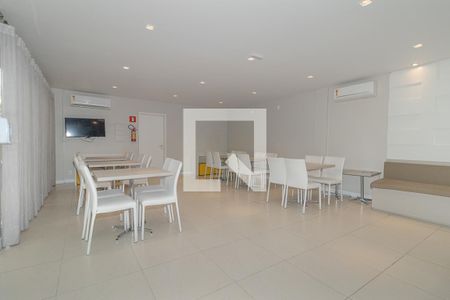 Apartamento à venda com 70m², 2 quartos e 1 vaga Apartamento à venda com 70m², 2 quartos e 1 vagaÁrea comum - Salão de festas